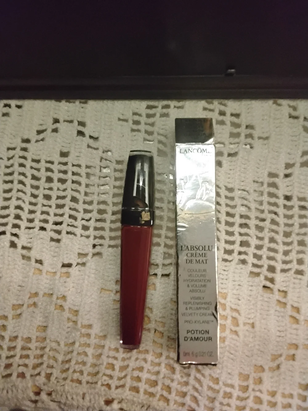 Lancôme L'Absolu Crème de Mat Liquid Lipstick - Deep Red (Potion d'Amour)